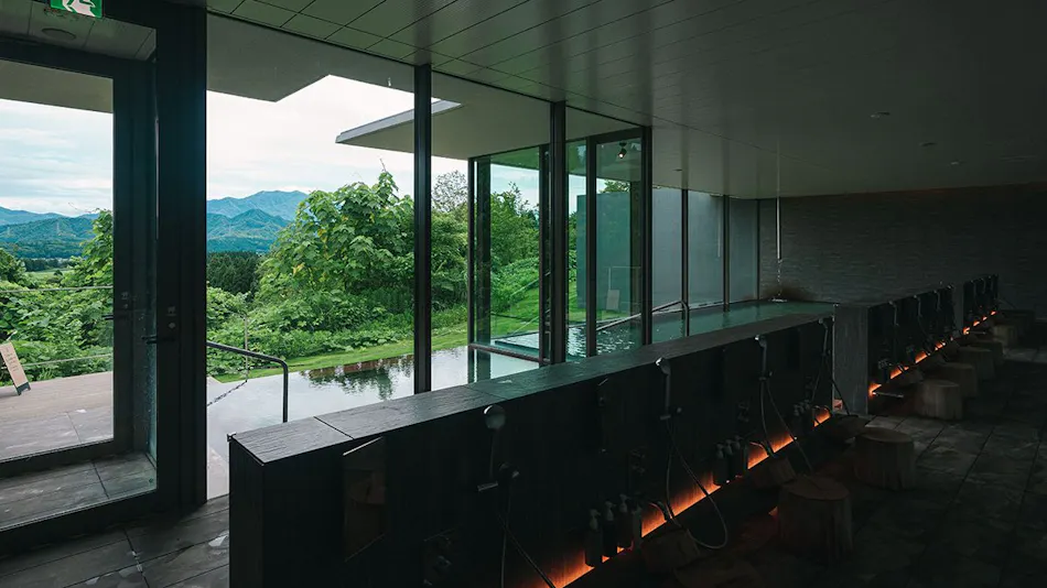 Snow Peak FIELD SUITE SPA HEADQUARTERS