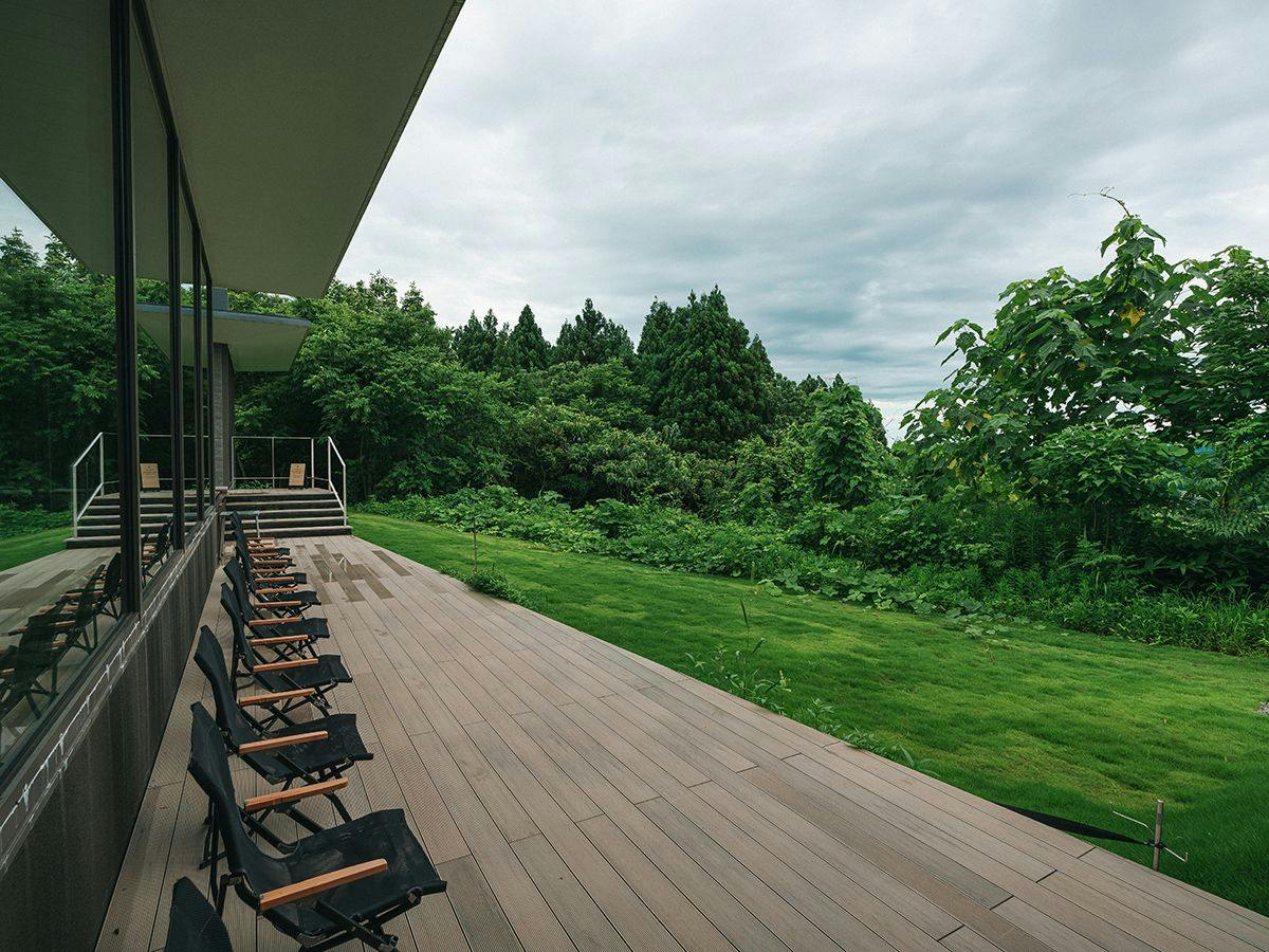 Snow Peak FIELD SUITE SPA HEADQUARTERS