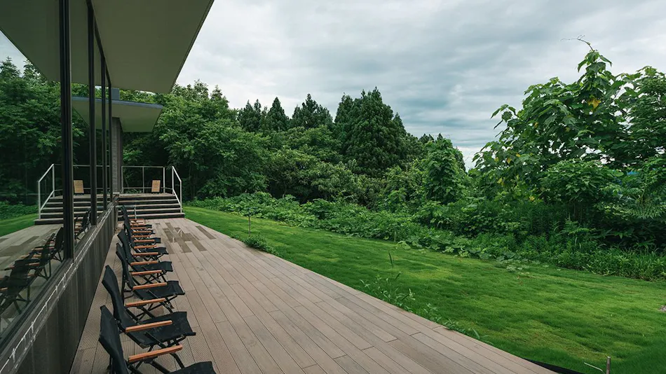 Snow Peak FIELD SUITE SPA HEADQUARTERS