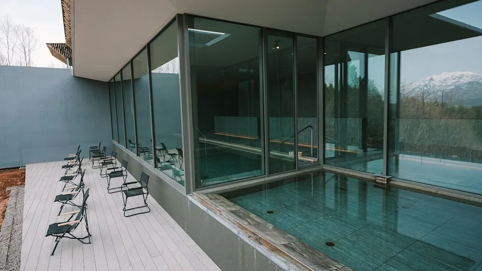 Snow Peak FIELD SUITE SPA HEADQUARTERS