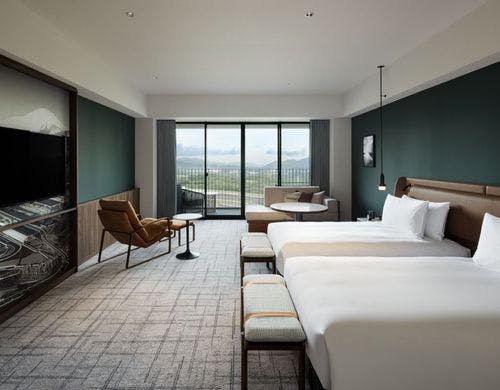 サーキット ビュー デラックス ツイン