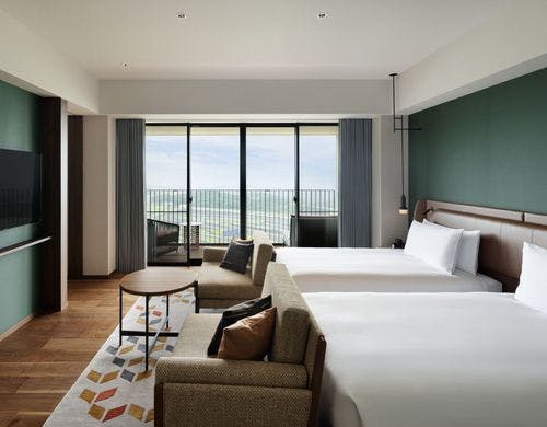 サーキット ビュー スイート リビング