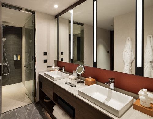 スイート　バスルーム