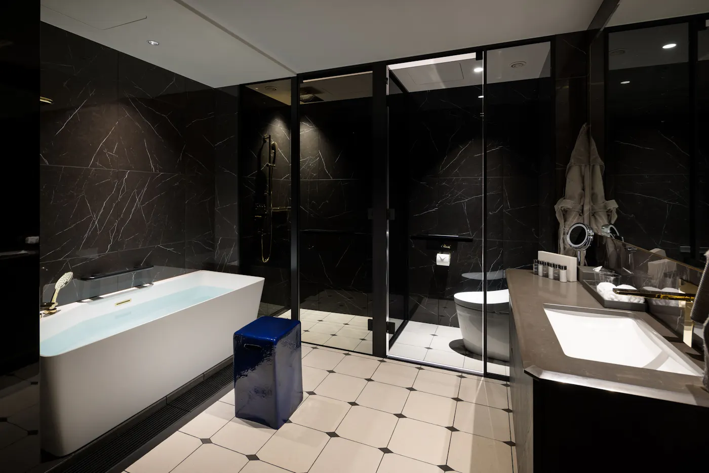 BELLUSTAR TOKYO, A Pan Pacific Hotel:客室のバスルーム