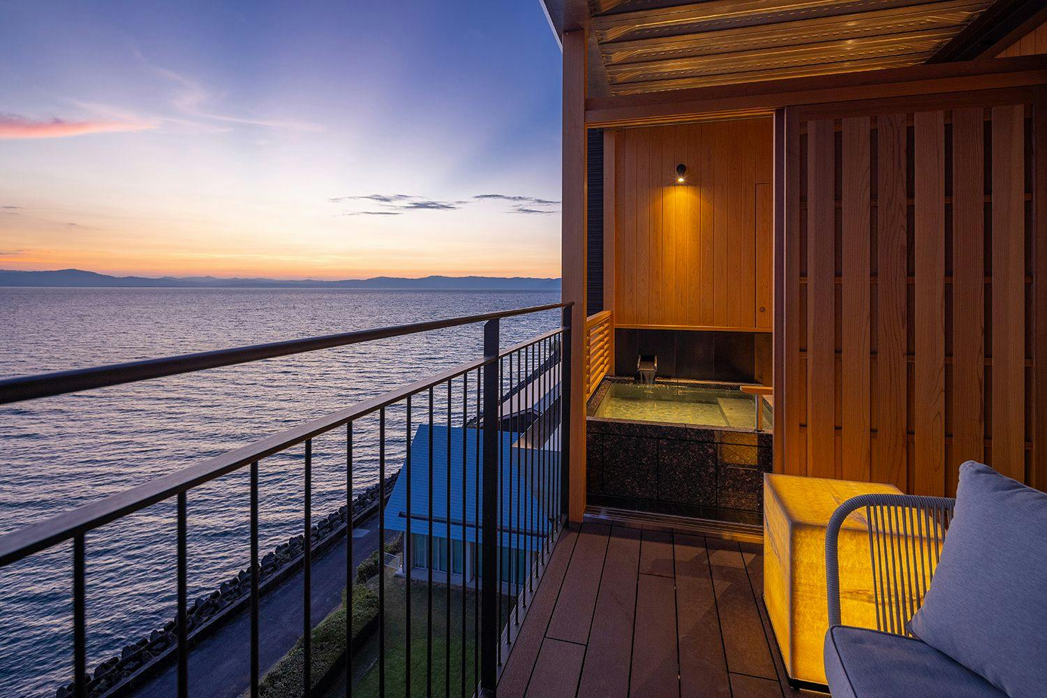 蒼の湖邸 BIWAFRONT HIKONE（ビワフロント彦根）