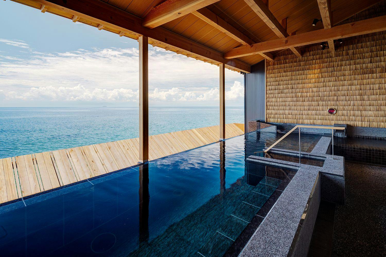 蒼の湖邸 BIWAFRONT HIKONE（ビワフロント彦根）