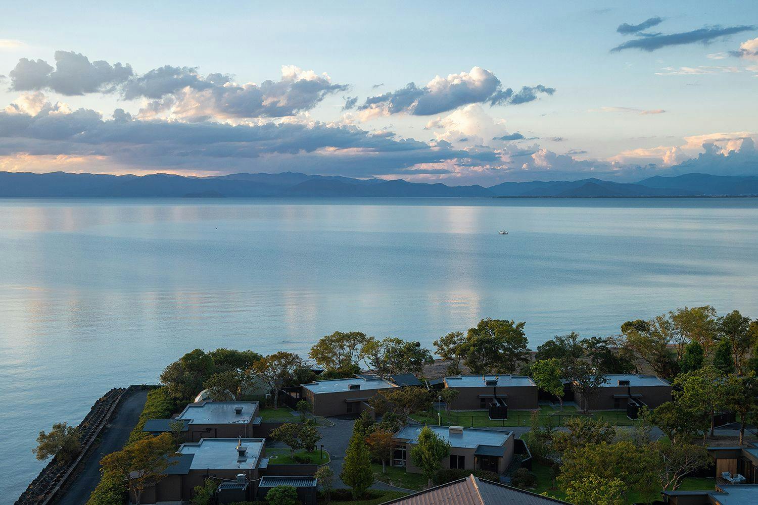 蒼の湖邸 BIWAFRONT HIKONE（ビワフロント彦根）