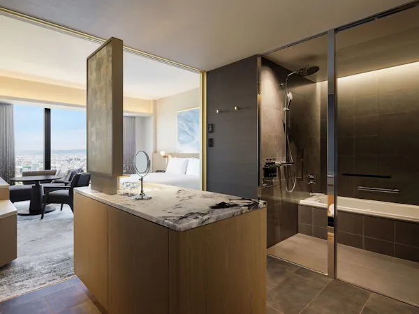 พื้นที่รถบัส (King)