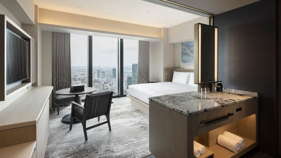THE OSAKA STATION HOTEL, Autograph Collection