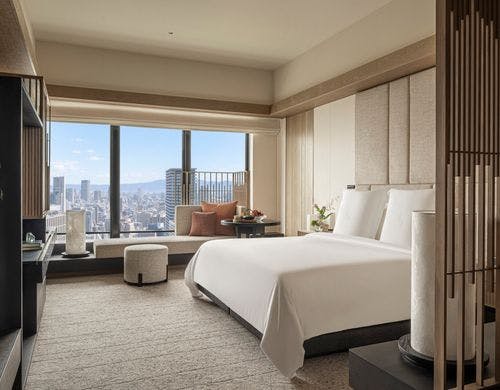 デラックスルームベッドルーム