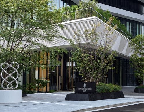 ホテルエントランス