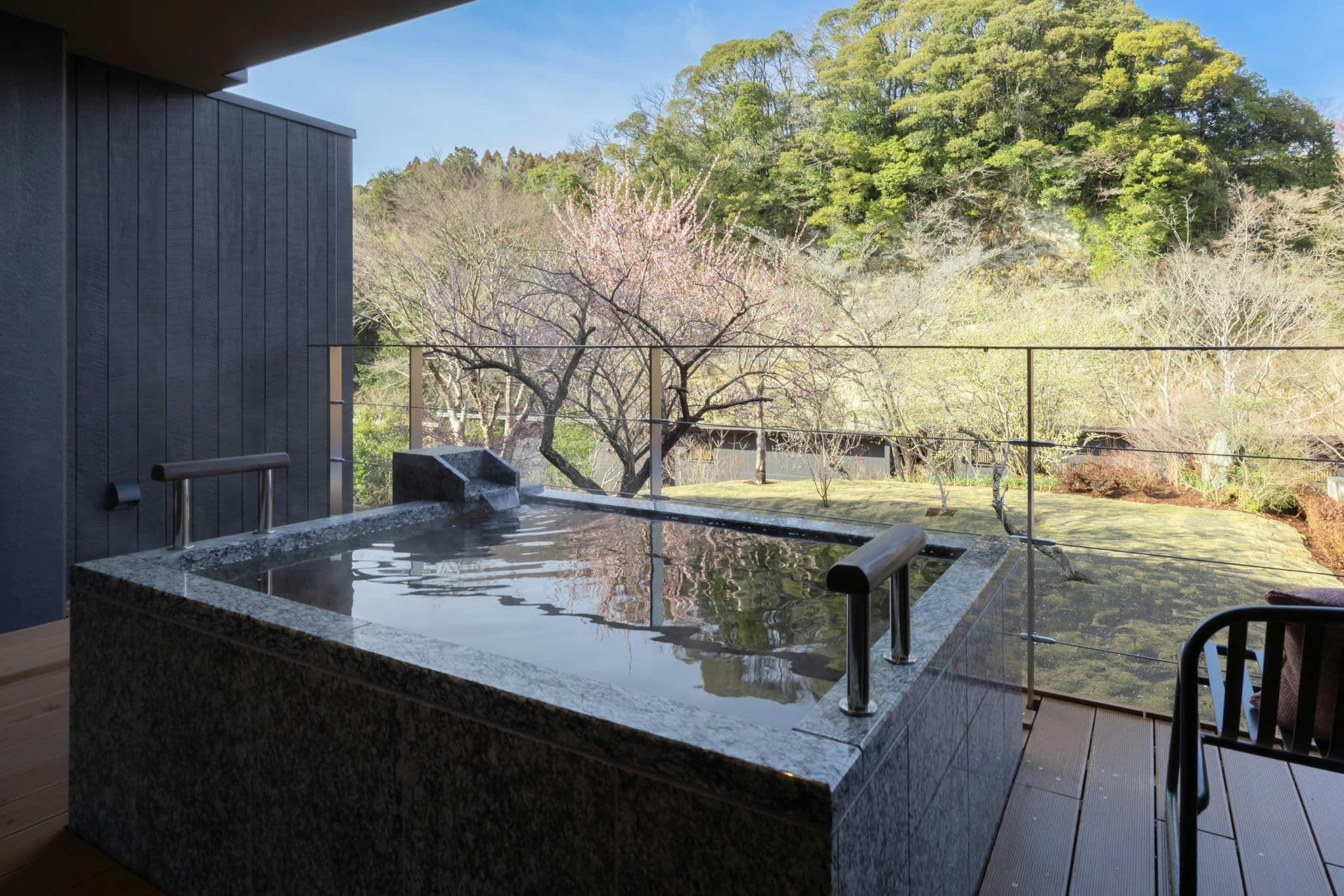 雫花 - 宿泊予約 - 一休.com