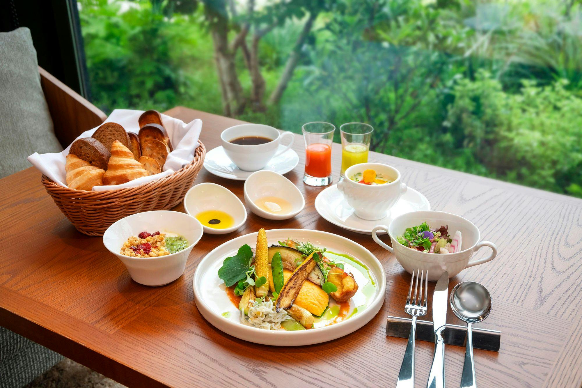 朝食