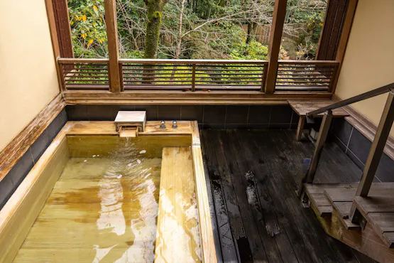 Bilik Jepun dengan Onsen Terbuka - Onsen Terbuka Kayu Hinoki