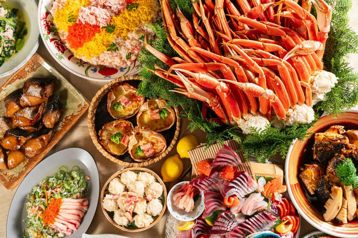 【事前決済限定プラン】本ずわい蟹が食べ放題「まるごとカニ祭」を満喫！ビュッフェ夕朝食