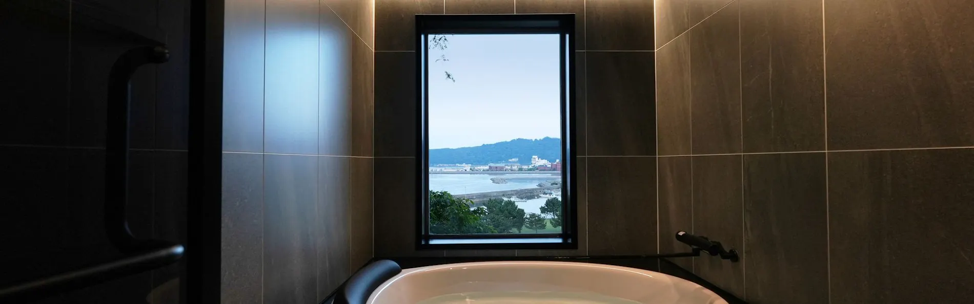 THE BLESS Awaji