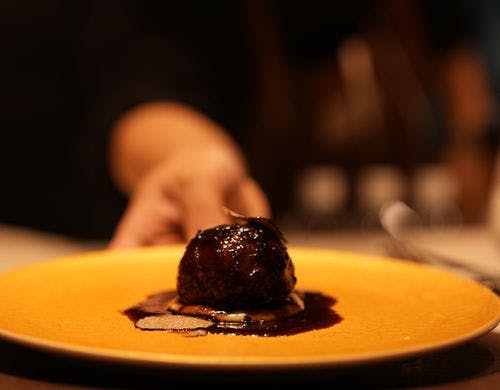 【金のハンバーグ】（※料理一例）