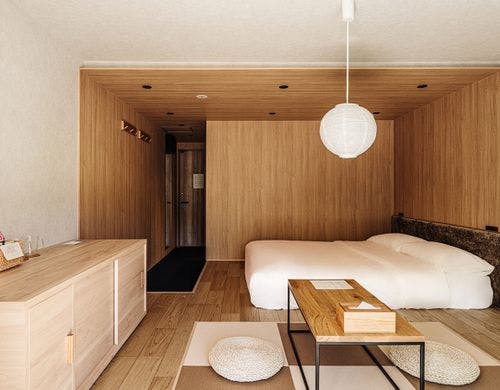 木の温もりに包まれたスタンダードダブル