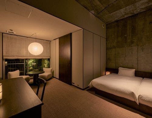 滞在シーン（夜）