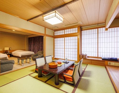 【ファミリールーム】和室