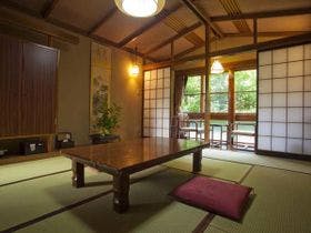 岩間温泉　秘湯の一軒宿　山崎旅館