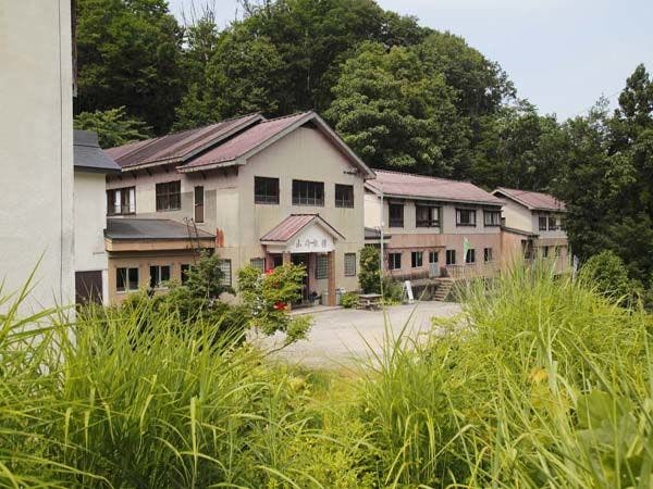 夏の施設全景