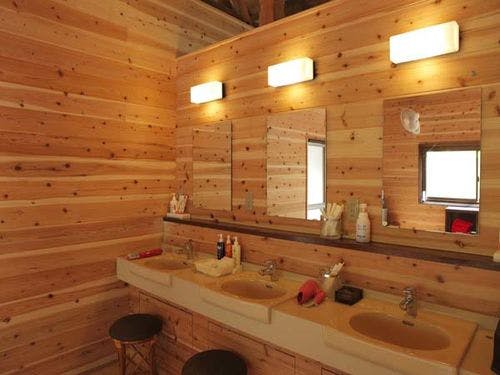 浴室の洗面台１