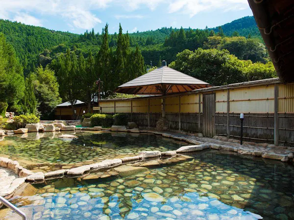 #【直前割】湯巡りの宿で温泉三昧!大露天風呂をとことん堪能<素泊り>