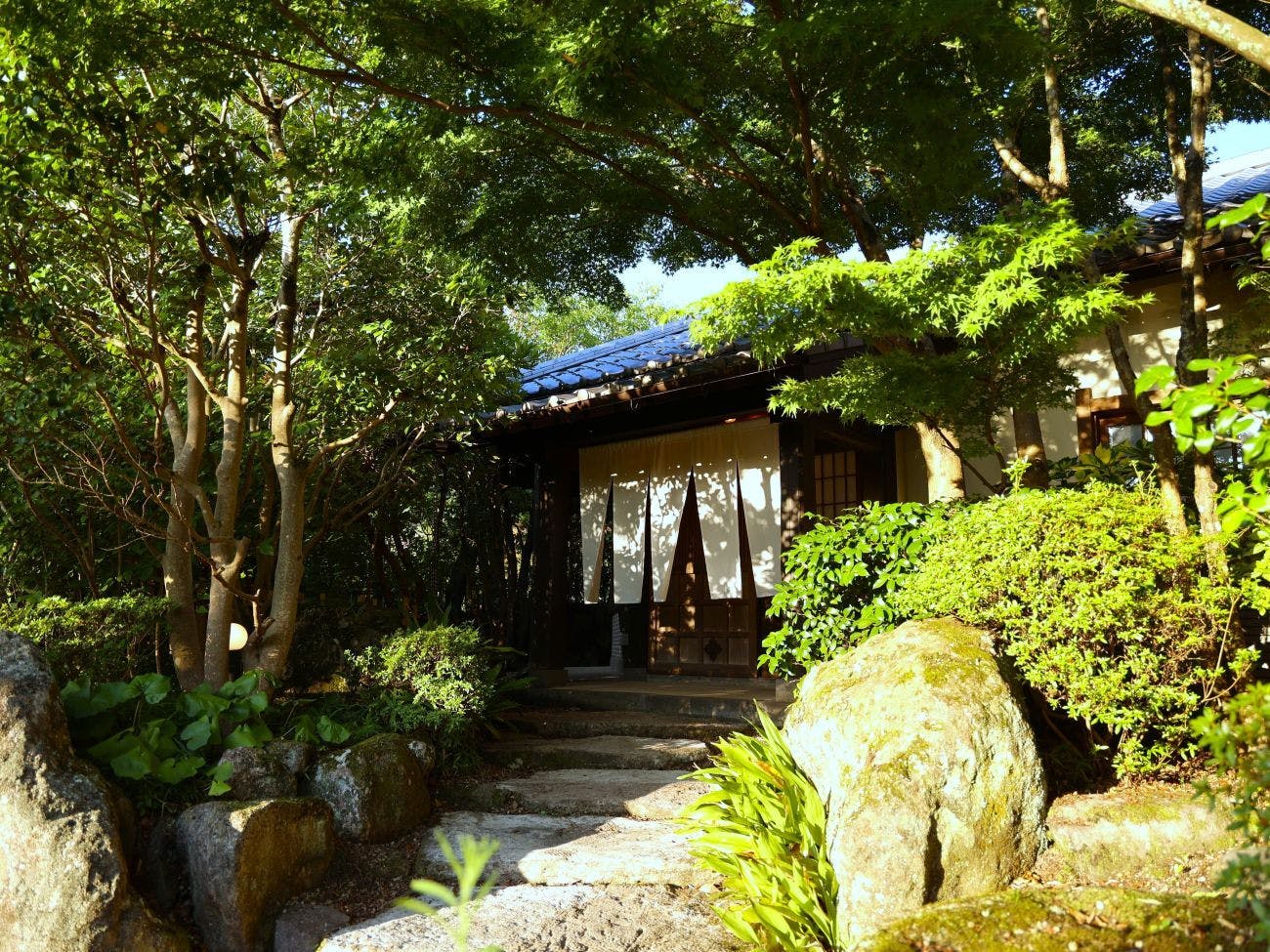 開花亭～全室露天付き離れの宿