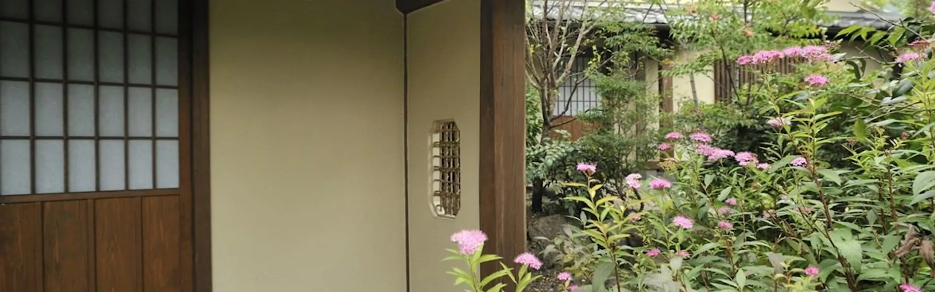 開花亭~全室露天付き離れの宿