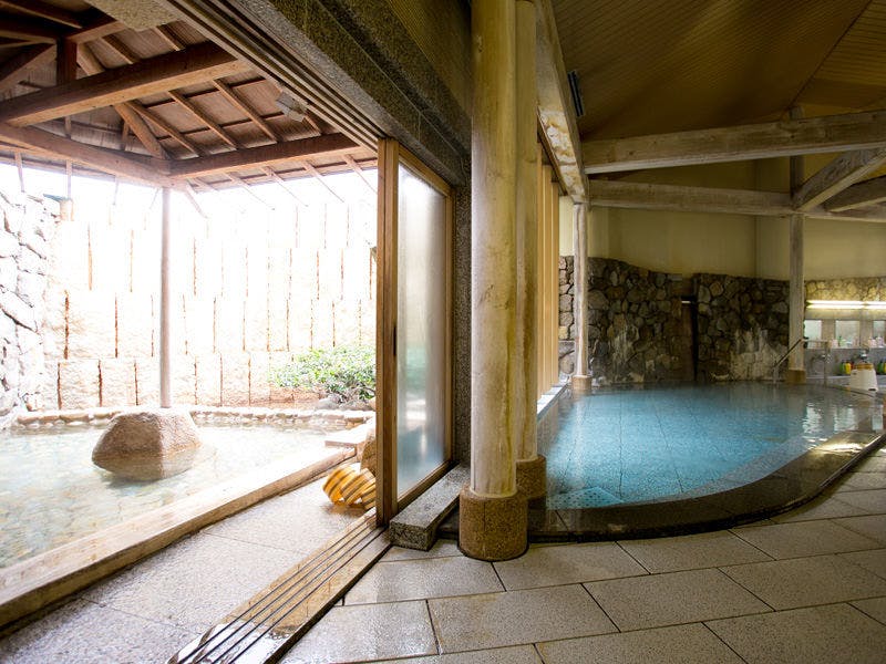 皆生温泉　皆生つるや　四季を奏でるさらさの宿