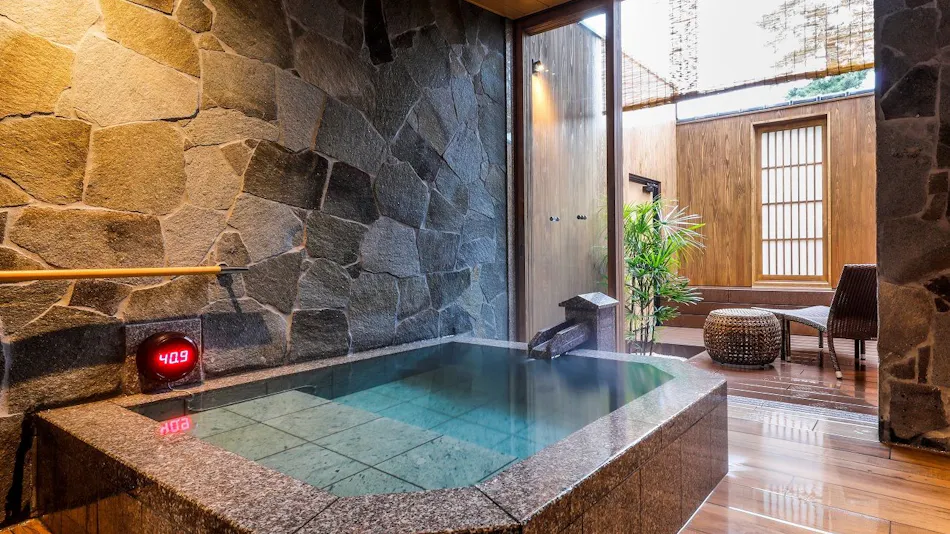 Kaike Onsen Kaike Tsuruyama Sarasa no Yado: A Lodge that Plays the Melody of the Four Seasons