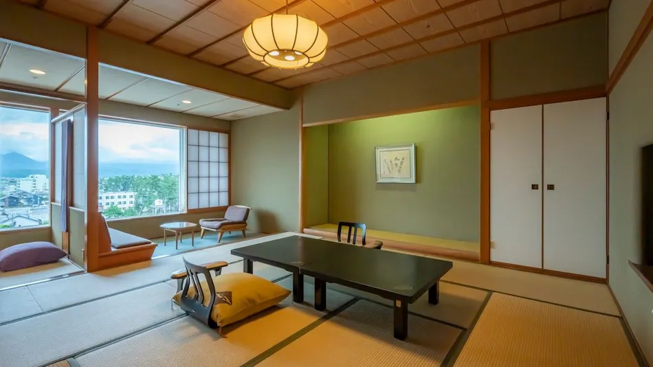 Kaike Onsen Kaike Tsuruyama Sarasa no Yado: A Lodge that Plays the Melody of the Four Seasons