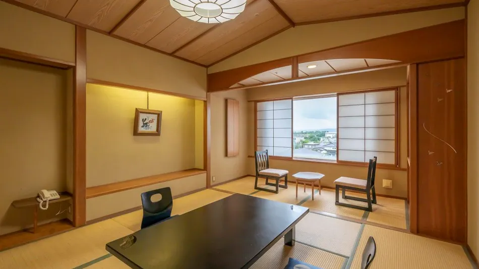 Kaike Onsen Kaike Tsuruyama Sarasa no Yado: A Lodge that Plays the Melody of the Four Seasons