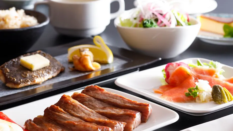 Kaike Onsen Kaike Tsuruyama Sarasa no Yado: A Lodge that Plays the Melody of the Four Seasons
