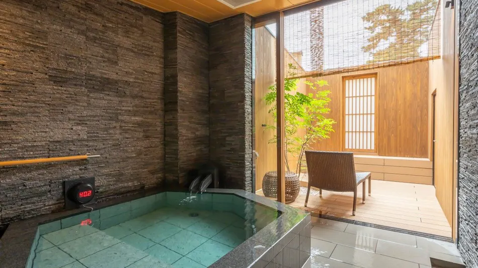 Kaike Onsen Kaike Tsuruyama Sarasa no Yado: A Lodge that Plays the Melody of the Four Seasons