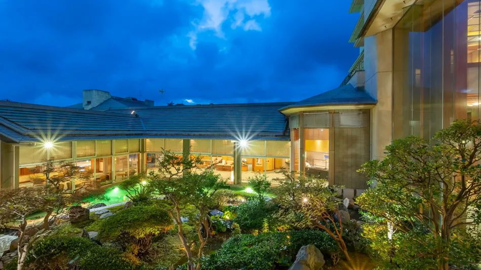 Kaike Onsen Kaike Tsuruyama Sarasa no Yado: A Lodge that Plays the Melody of the Four Seasons