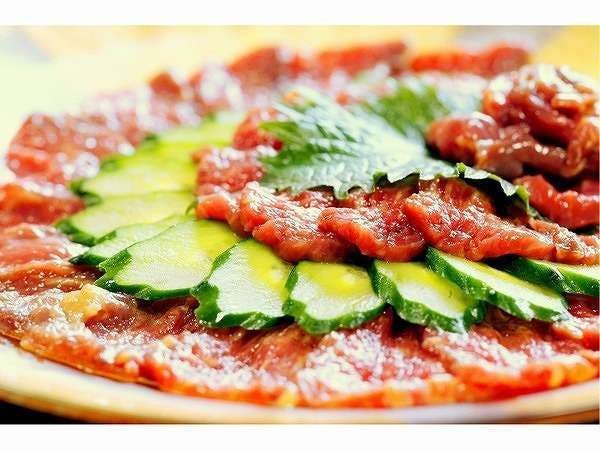 信州名物の馬刺し