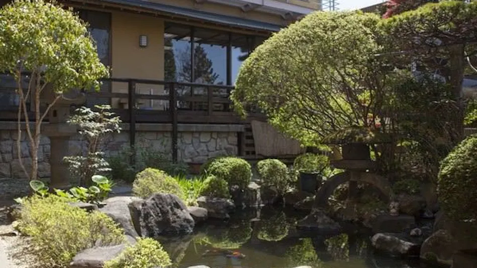 Shinshu Shimosuwa Onsen Gin Getsu