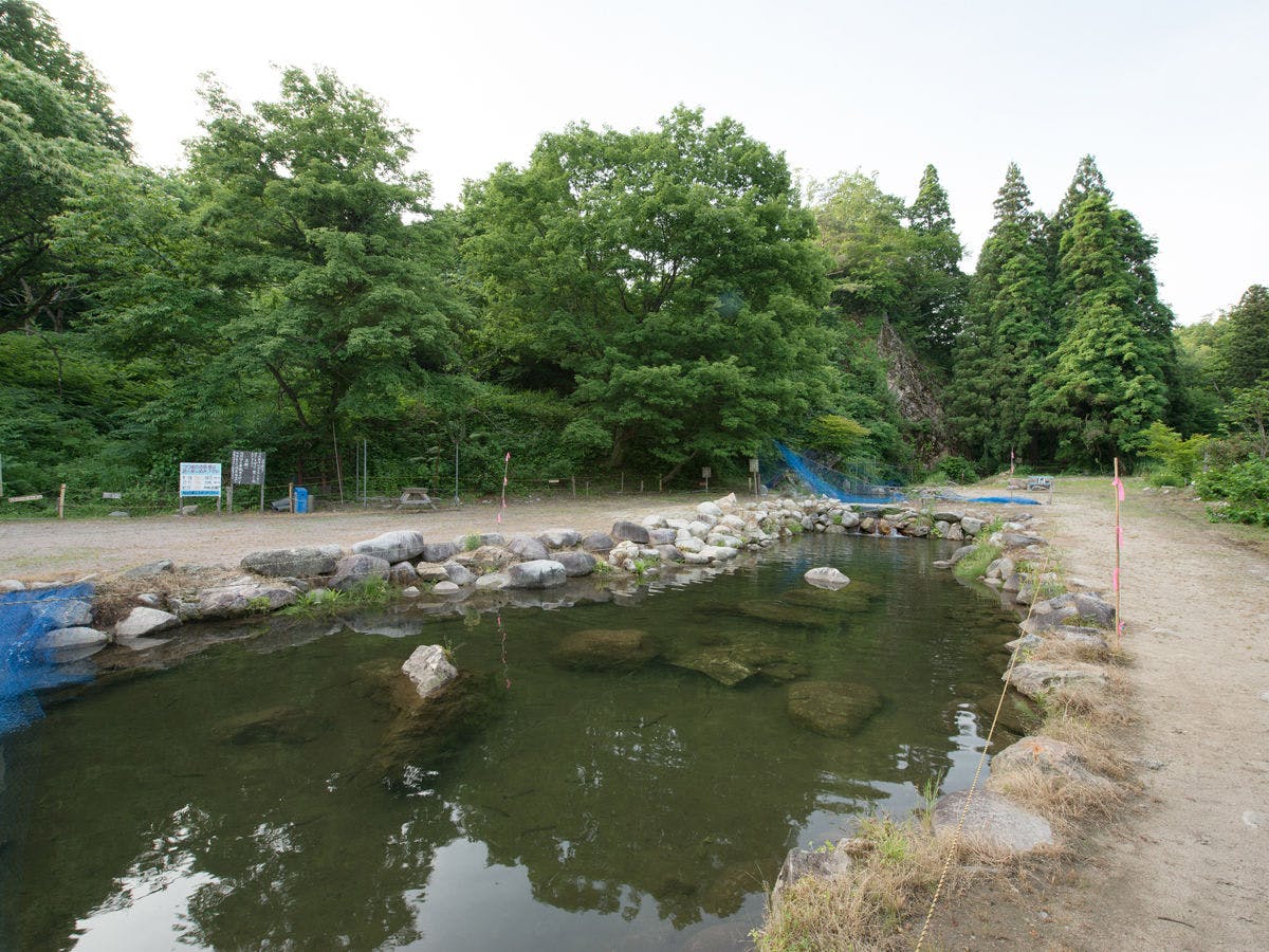 *［周辺施設(釣堀)］