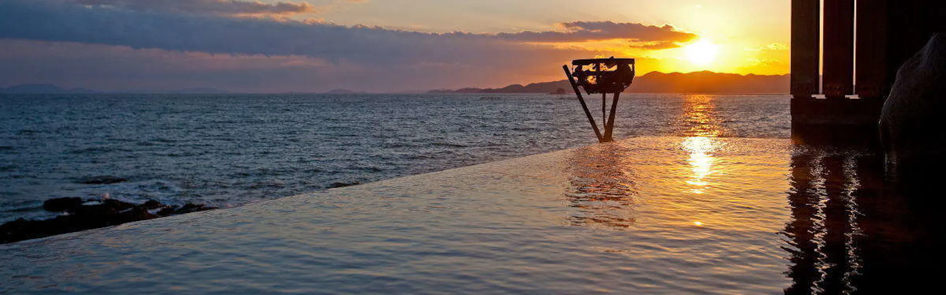 絶景露天風呂の宿 銀波荘
