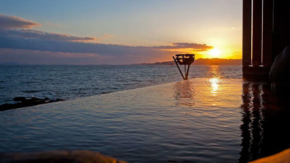 Ginpaso Inn with Spectacular Open-Air Bath