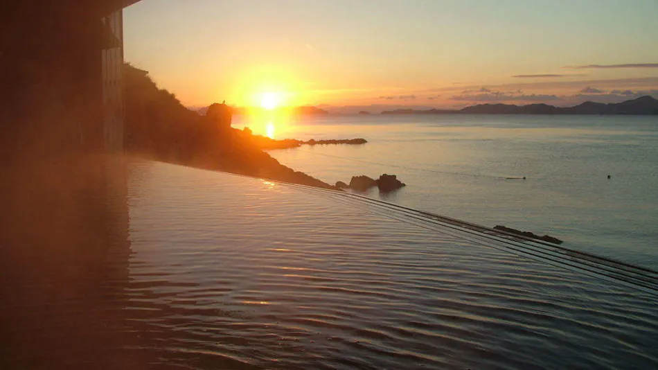 Ginpaso Inn with Spectacular Open-Air Bath