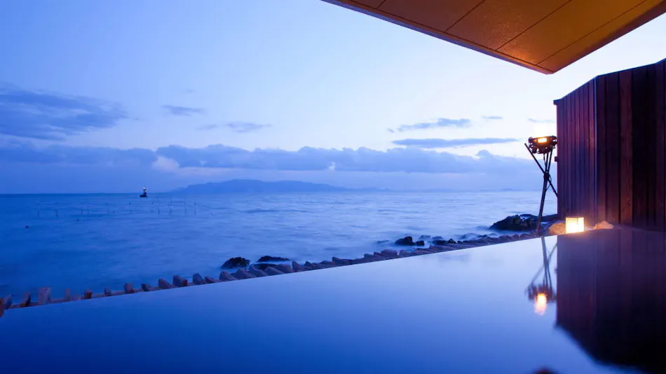 Ginpaso Inn with Spectacular Open-Air Bath