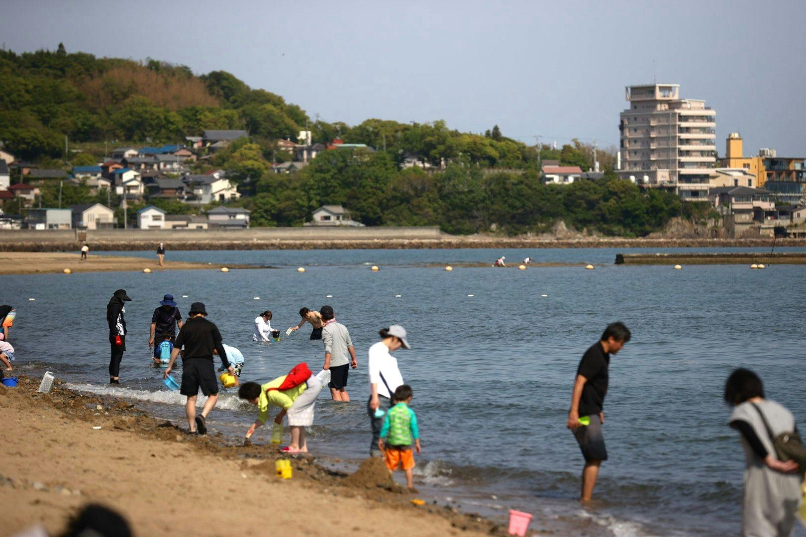 เหมาะสำหรับครอบครัวและกลุ่มเพื่อนในการเก็บหอย