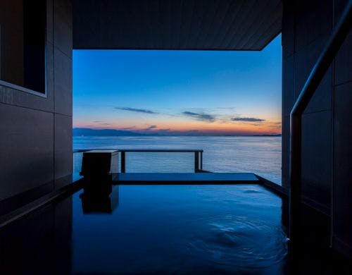 ＜絶景海側/夕凪フロア＞【青藍】
