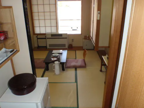 和室6畳(洗浄機付トイレ・洗面所付)