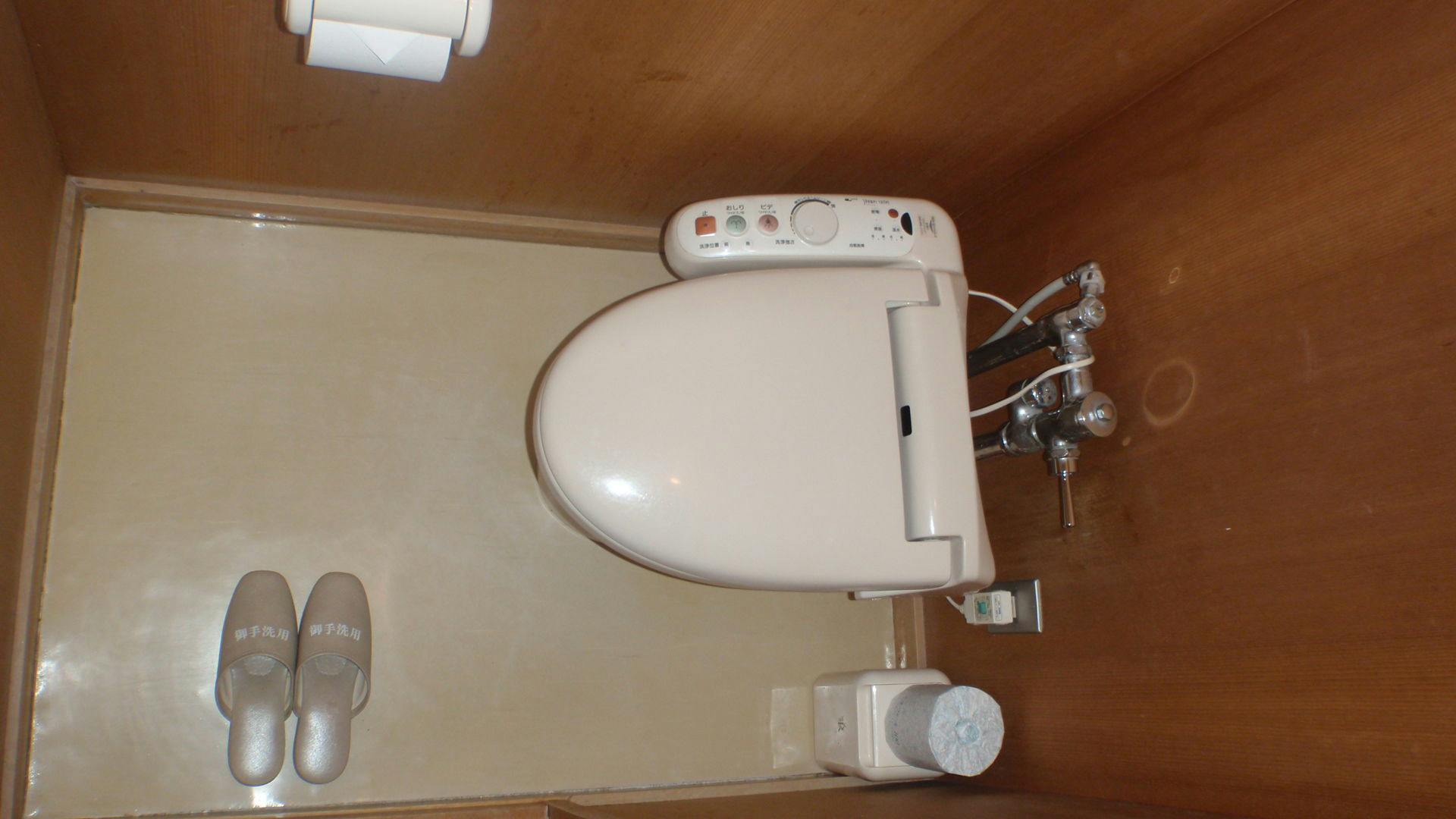 洗浄機付トイレ