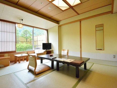 【和室10畳＋広縁】当館スタンダードルーム