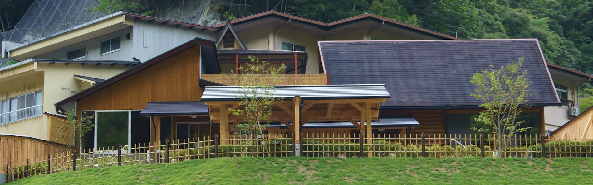 静響の宿 山水